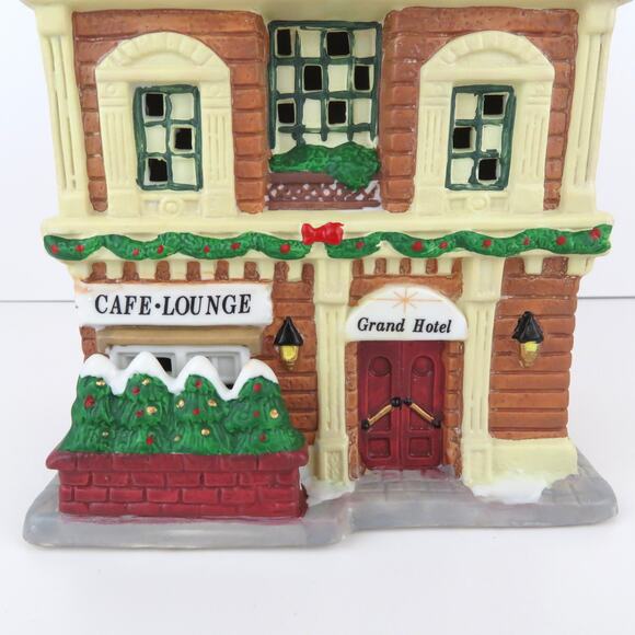 Dickens Keepsake Porcelain Lighted House Grand Hotel Café Lounge w/ Box 1994 - Picture 3 of 16